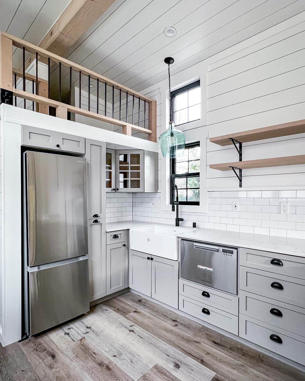 A Anchored Tiny Homes modern tiny home, build by our custom small home builder in Bend / Redmond.